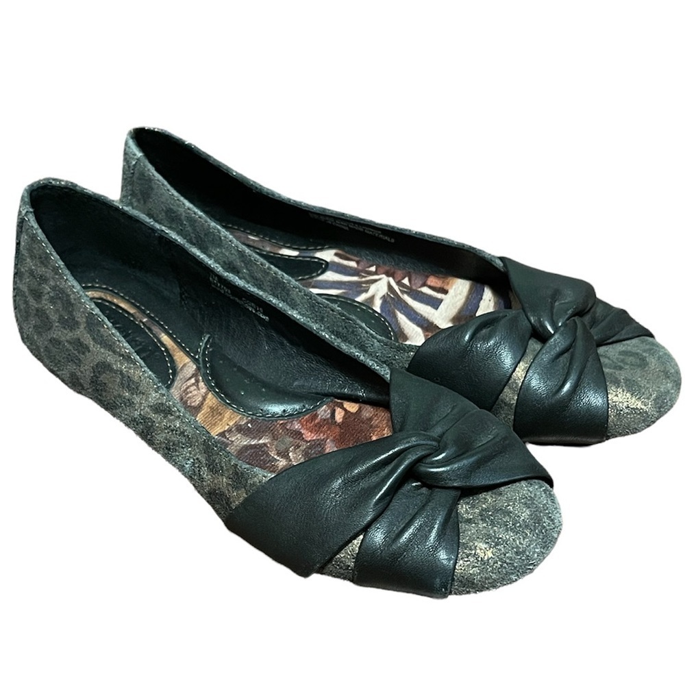 Born Flat Shoes - Picture 2 of 10
